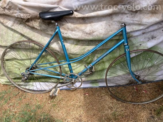 Vélos à retaper, pour pieces ou décoration - 15