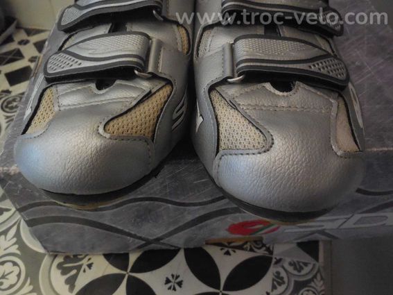 SIDI CHAUSSURES  VTT TAILLE 45 - 3