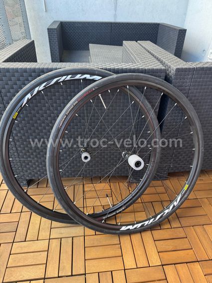 Paire de roues Mavic aksium disc