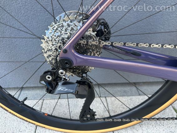 Vends magnifique vélo Giant Defy advanced O taille ML - 4