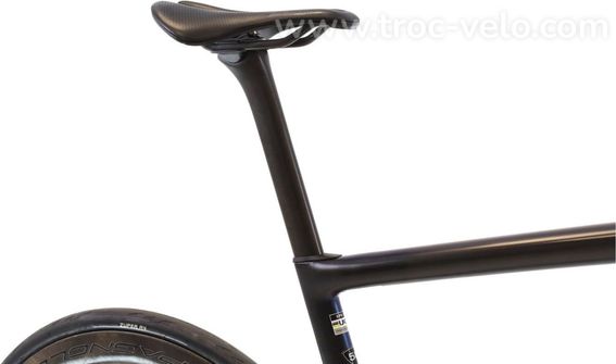Produit Reconditionne    Specialized S Works Tarmac Sl8 Di2 12v    Violet   Velo De Route   Tres Bon Etat - 8