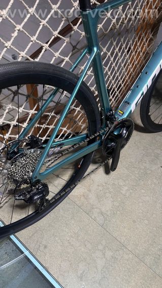 Vélo route Giant Defy Advanced 2 2026 Carbone Shimano 105 Taille M/L Neuf - 4