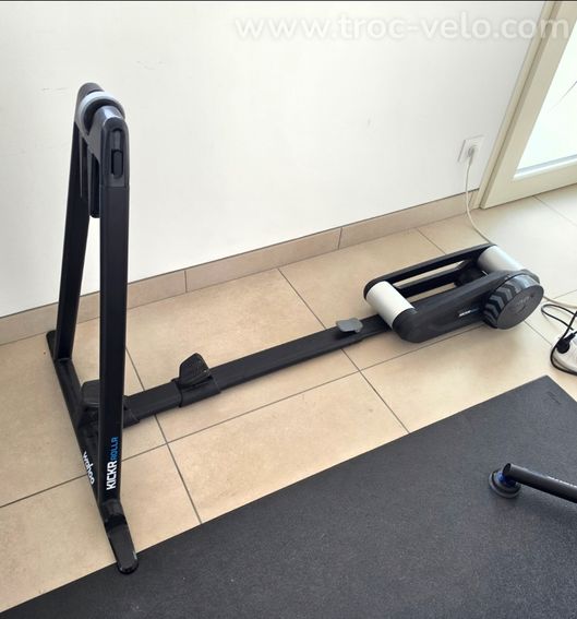 Home trainer KICKR ROLLR  - 2