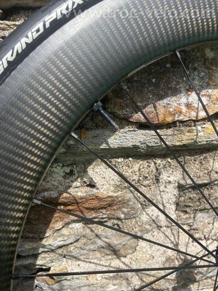 paire de Mavic Cosmic SL 65 Disc 3K 2024 + GP5000S TR + Tubeless - 400km - 8