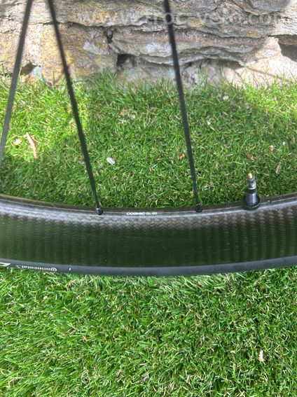 paire de Mavic Cosmic SL 65 Disc 3K 2024 + GP5000S TR + Tubeless - 400km - 10