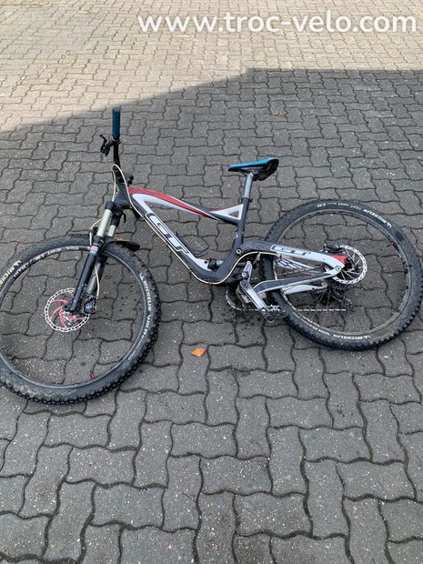 VTT gt sensor taille M à vendre  - 1