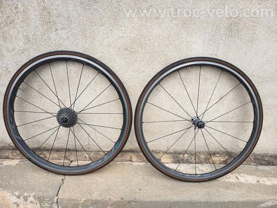 VELO COURSE LAPIERRE XELIUS  SL 600 + 2 paires de roues complètes - 4