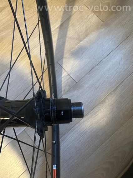 roue arrière BONTRAGER AEOLUS XXX 2 - 2
