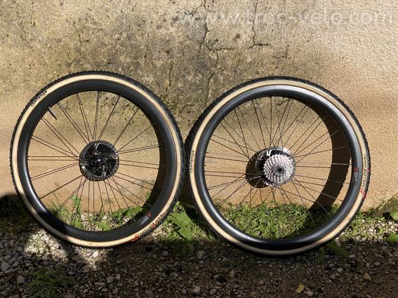 2 Paires de roues Carbone à boyaux