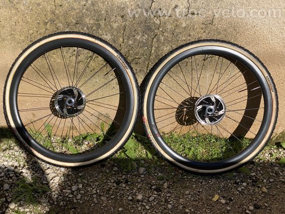 2 Paires de roues Carbone à boyaux - 2
