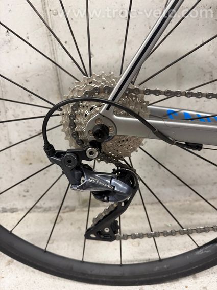 vends Vélo route canyon endurance cf8 Taille M - 8