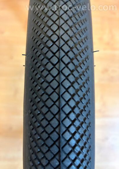 Paire de pneus vélo Metropolitan Escape 700x38mm - 3