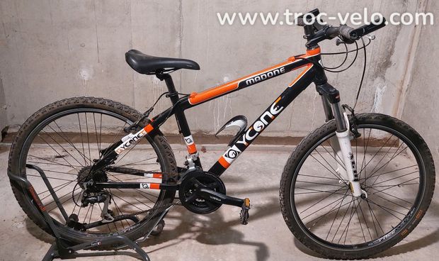 Ycone Madone noir et orange - 1