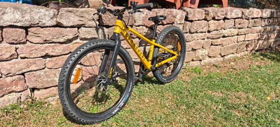 Commencal ramones 24 revoshift ohlins yellow 2025 - 2