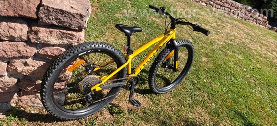 Commencal ramones 24 revoshift ohlins yellow 2025 - 5