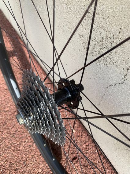 roue arrière gravel/VTT carbone 10v - 2