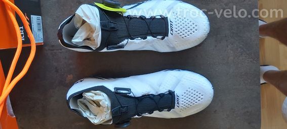 Vends chaussures DMT KR1 T38 - 4