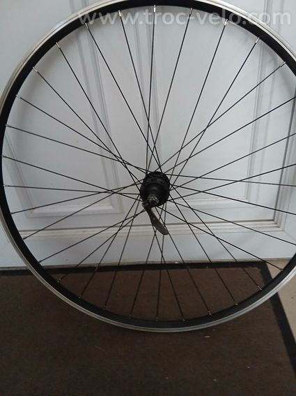 Roue arriere 700 mach