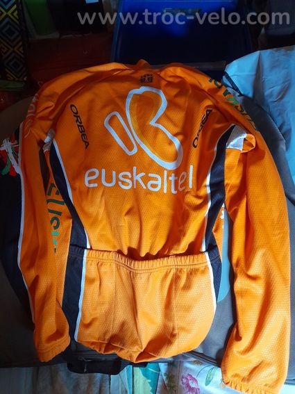 Veste euskaltel