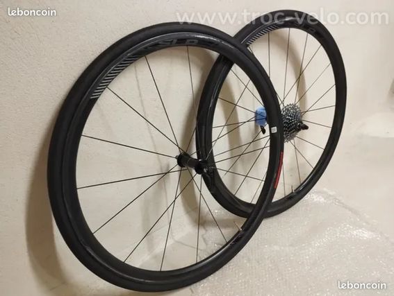 Roues carbone giant slr 0 à pneus, vélo route course carbone  - 2