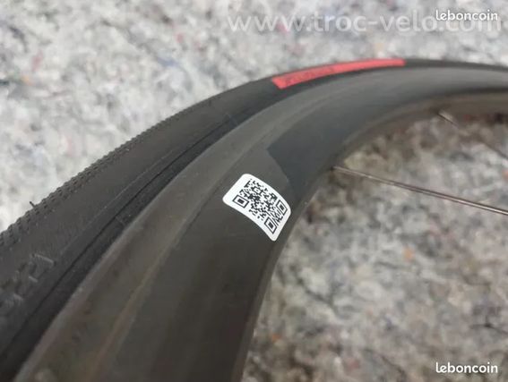 Roues carbone giant slr 0 à pneus, vélo route course carbone  - 4