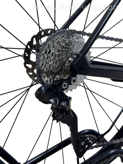 BMC Roadmachine FIVE Carbon Vélo de Route Shimano 105 Di2 2023 - 11