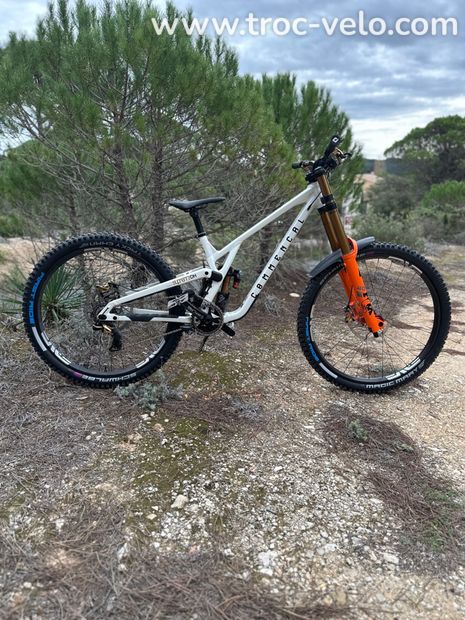  COMMENCAL / MUC OFF V5 REPLICA - 1