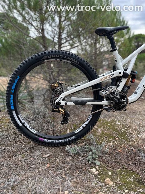  COMMENCAL / MUC OFF V5 REPLICA - 2