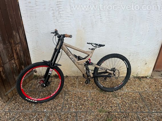 Vélo DH Rotwild R.E.D. Two 26" - Fourche RockShox BoXXer, Amortisseur Fox, Dérailleur Saint - 6