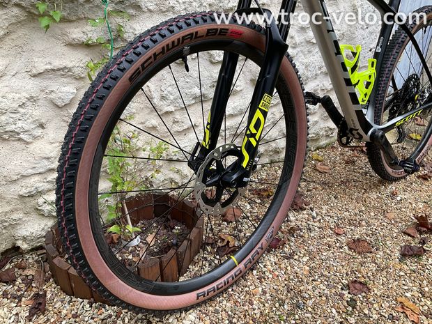 Superbes roues MAVIC CROSSMAX SLR CARBONE 29p   NEUVES -48% - 1