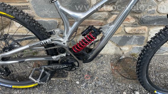 Commencal Suprême DH V4.4 - 5