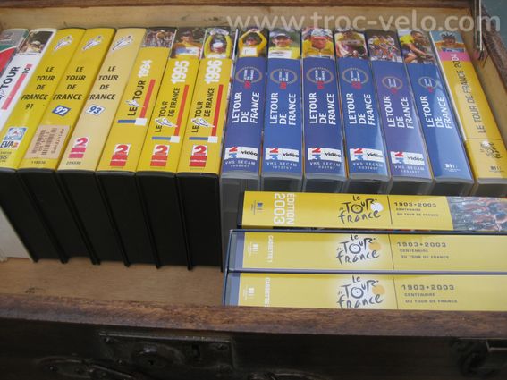 vintage livres et dvd vélos - 4