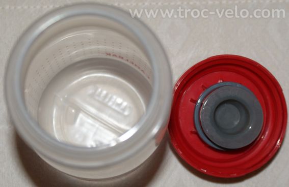 Bidon vélo "CAMELBAK" - modèle "PODIUM" - transparent/rouge - 620ml - 3