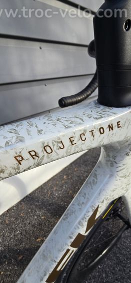 TREK MADONE SLR 9 - 6