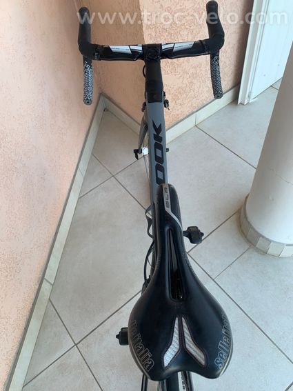 VELO DE ROUTE LOOK 795 + 2 ROUES CARBONE + SELLE CARBONE +GUIDON + SACOCHE SACOCHE  - 2
