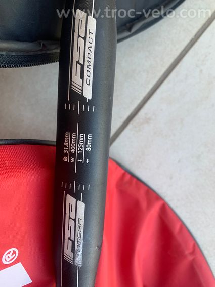 VELO DE ROUTE LOOK 795 + 2 ROUES CARBONE + SELLE CARBONE +GUIDON + SACOCHE SACOCHE  - 15