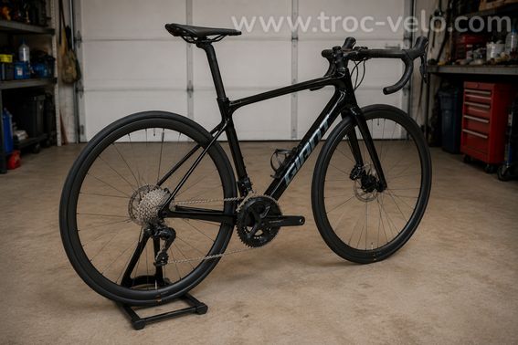 GIANT DEFY ADVANCED 0 CARBONE SHIMANO 105 Di2 FREINS À DISQUE - 2