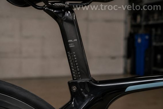 GIANT DEFY ADVANCED 0 CARBONE SHIMANO 105 Di2 FREINS À DISQUE - 7