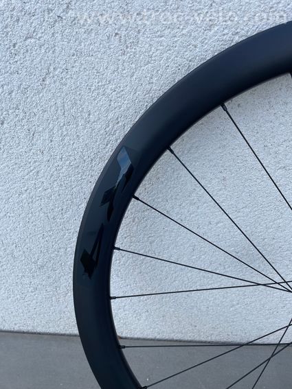 Paire de roues carbone Novatec R4 neuves - 2
