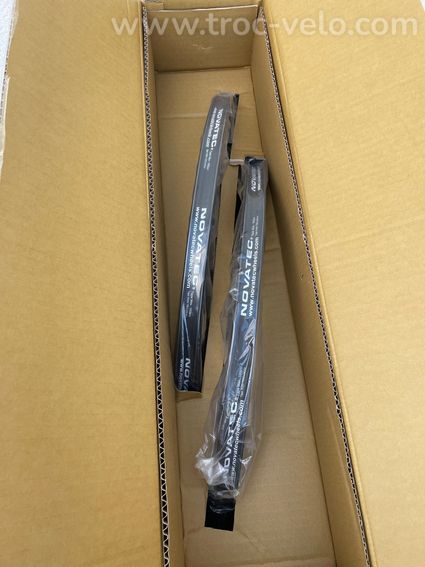 Paire de roues carbone Novatec R4 neuves - 7