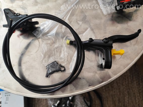 Paire de frein Shimano mt 410