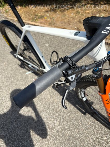 Canyon Exceed CF SLX - Taille L - 9,6 kg - 2