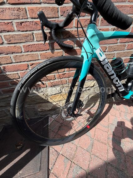 BIANCHI OLTRE XR3 – ULTEGRA Di2 12V – CARBONE – ASSIOMA DUO - 3