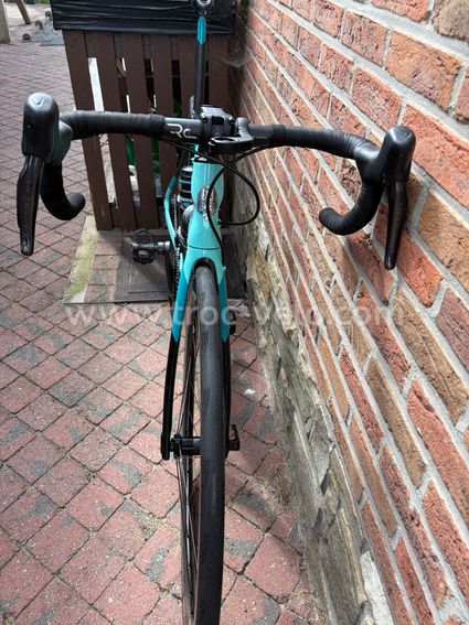 BIANCHI OLTRE XR3 – ULTEGRA Di2 12V – CARBONE – ASSIOMA DUO - 10