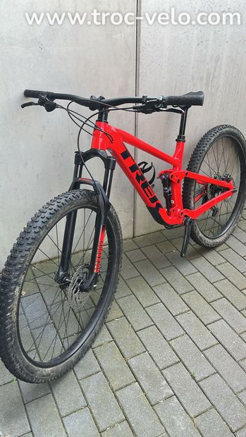 TREK Top Fuel 7 2022 - 1