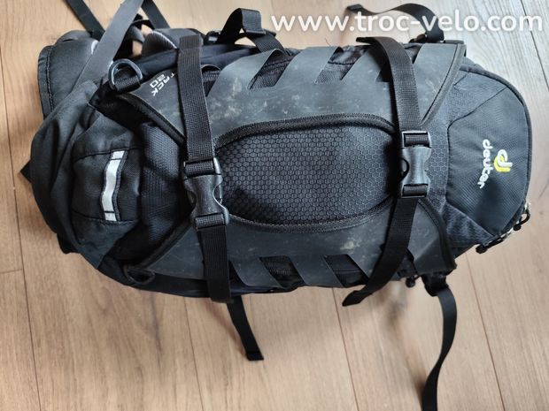 Sac à dos VTT Deuter avec dorsale intégrée - 5