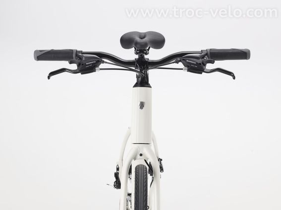 Velo Fitness Trek Fx 1 Stepover Shimano Acera 8v 700 Mm Blanc Gen  4 T L 175 186cm   Velo D Exposition - 4