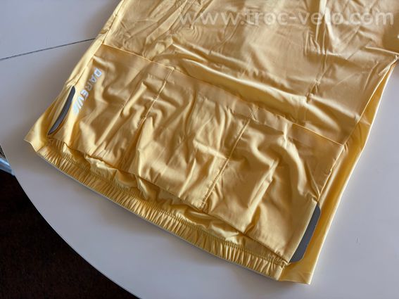 Maillot DAREVIE jaune "Une Pièce" neuf taille M - 7
