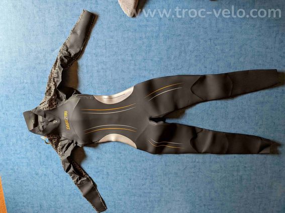 Wetsuit Dare2TRI Mach 5 neuve homme taille MT