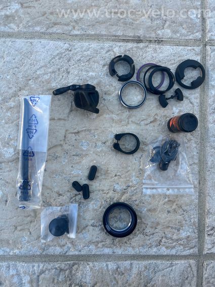 Scarp Evo 3 ROCK SHOX FLIGHT ATTENDANT - 10